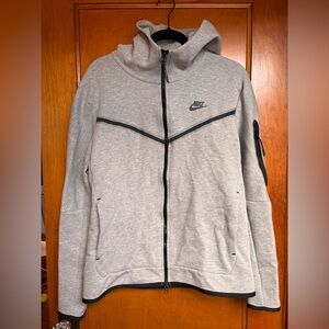 Nike Light Grey Full-Zip Hooded Performance Jacket with Black Trim EUC